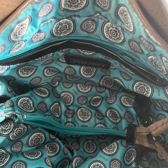 🎄. GUSSACI | Vegan Leather Shoulder Bag - Picture 3 of 8